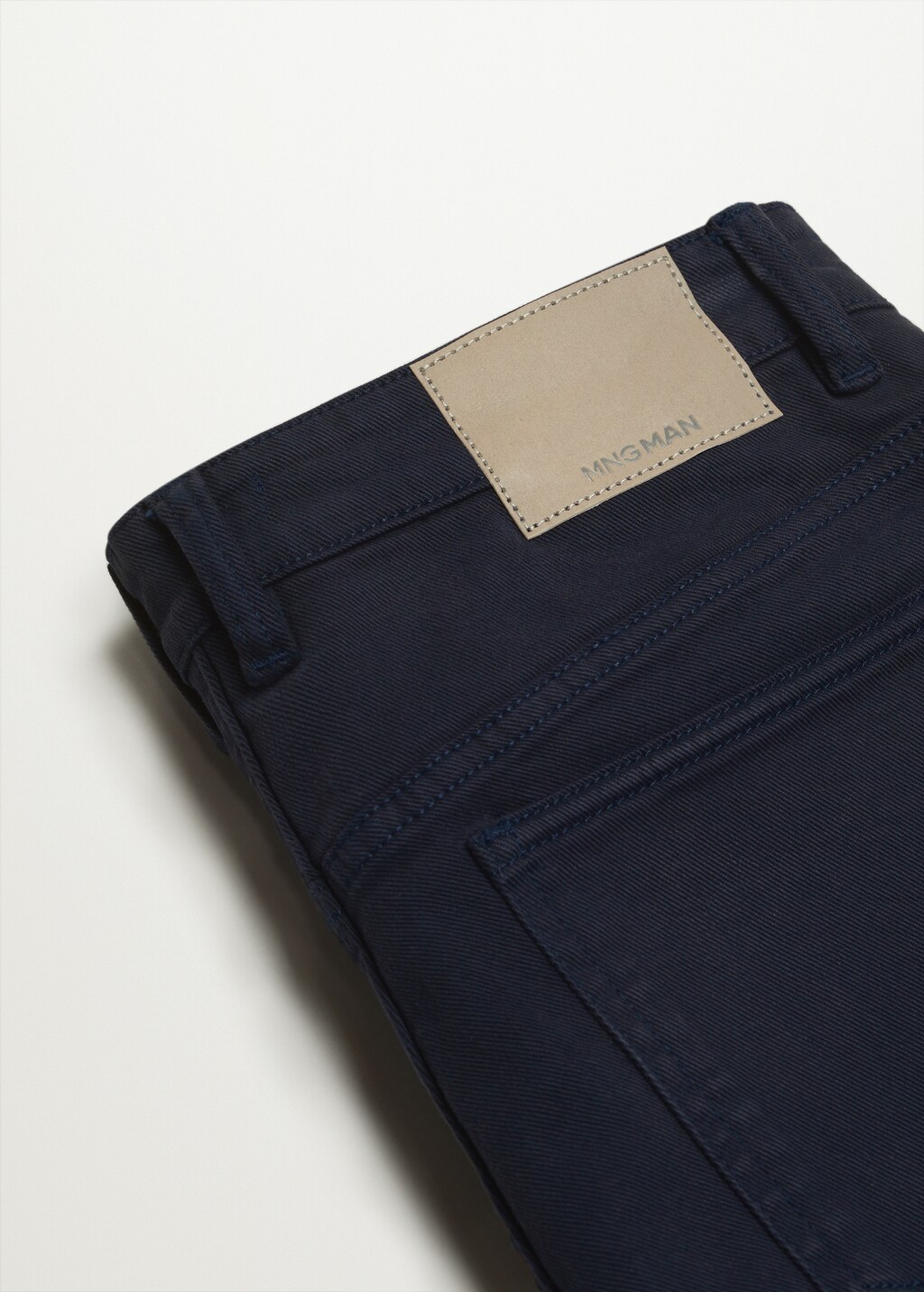 Slim-fit colored jeans - Details of the article 8