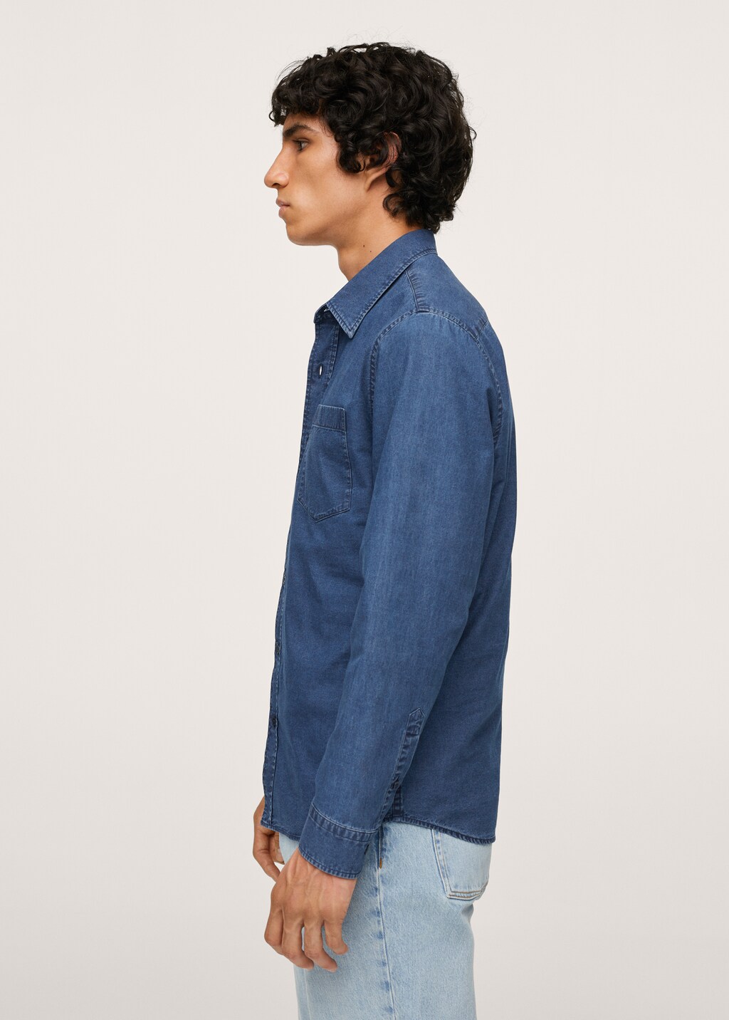 Regular-fit denim shirt with pocket - Details of the article 2