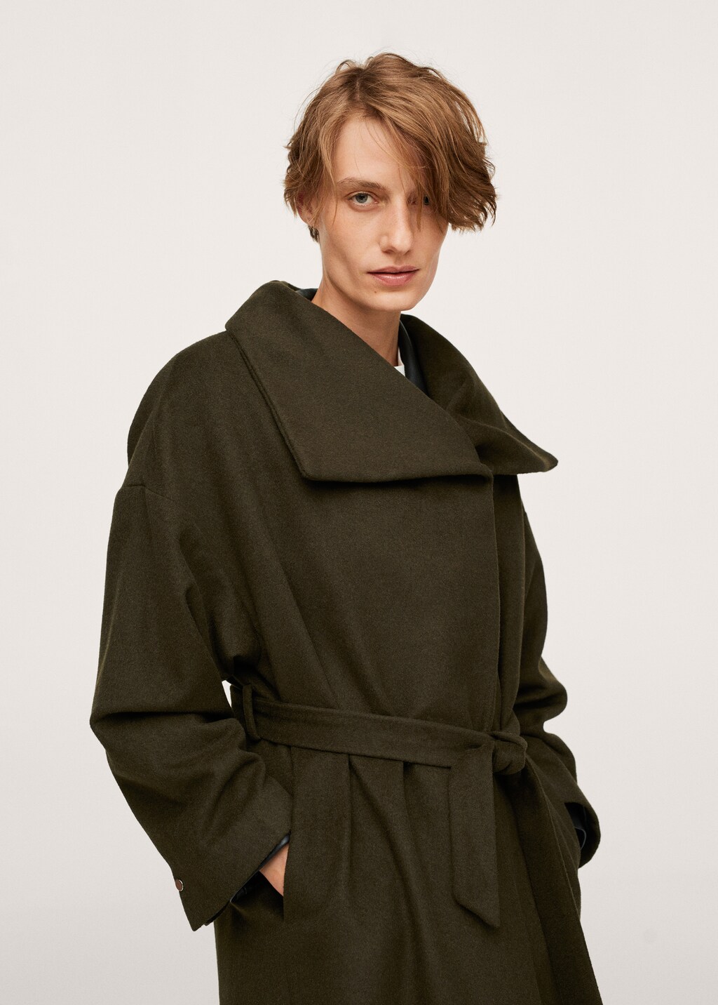 Oversize wool coat - Details of the article 1 