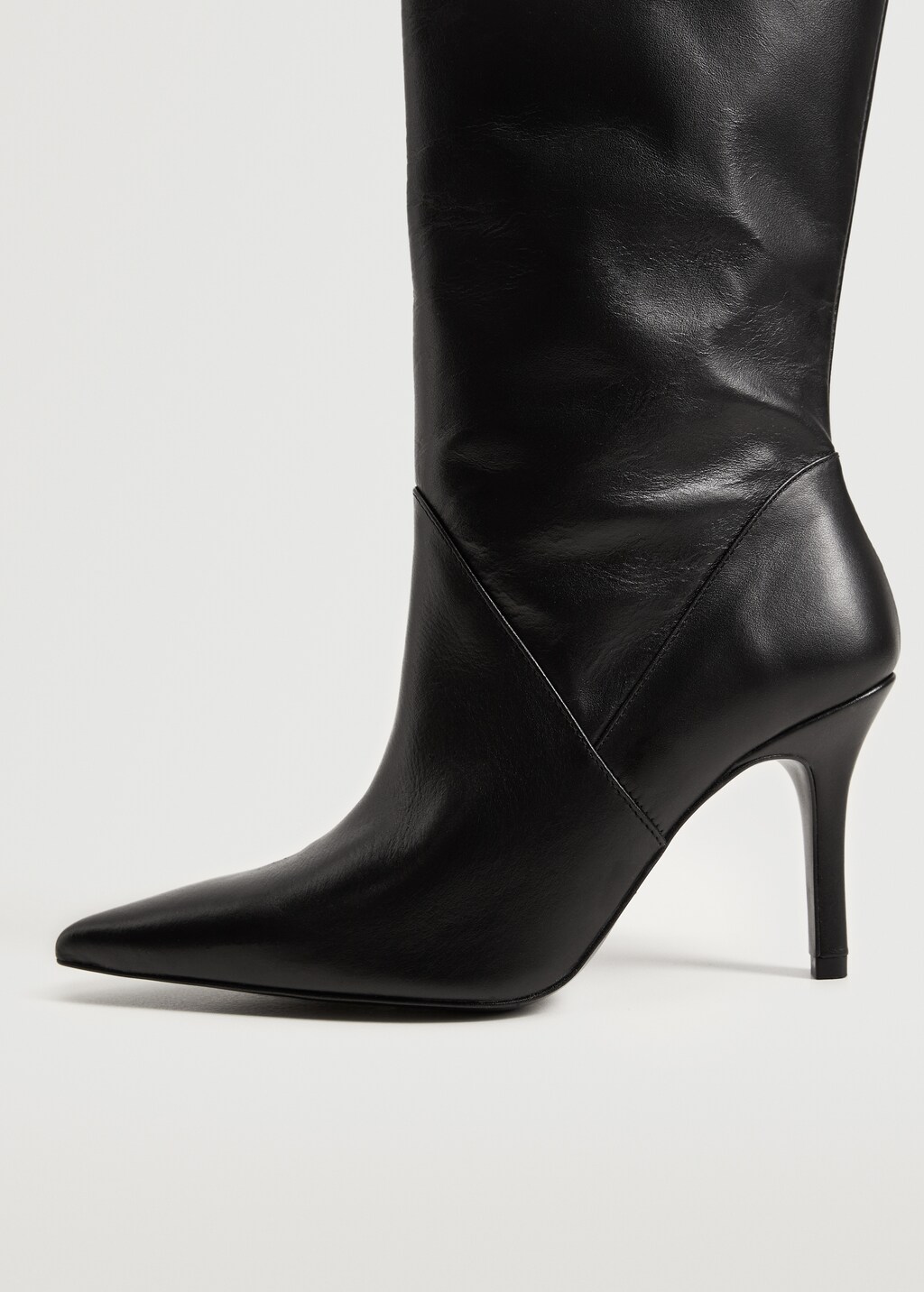 High heel leather boot - Details of the article 2