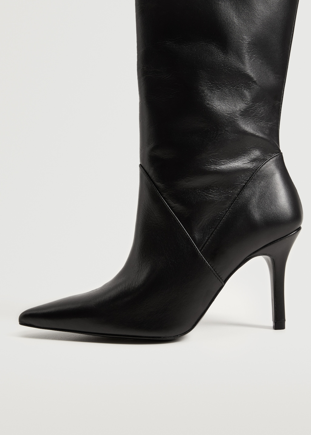 High heel leather boot - Details of the article 2