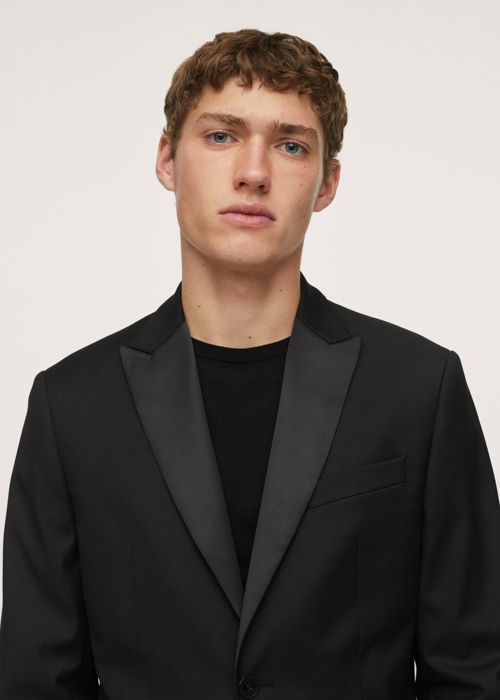 Satin lapels suit blazer - Details of the article 1