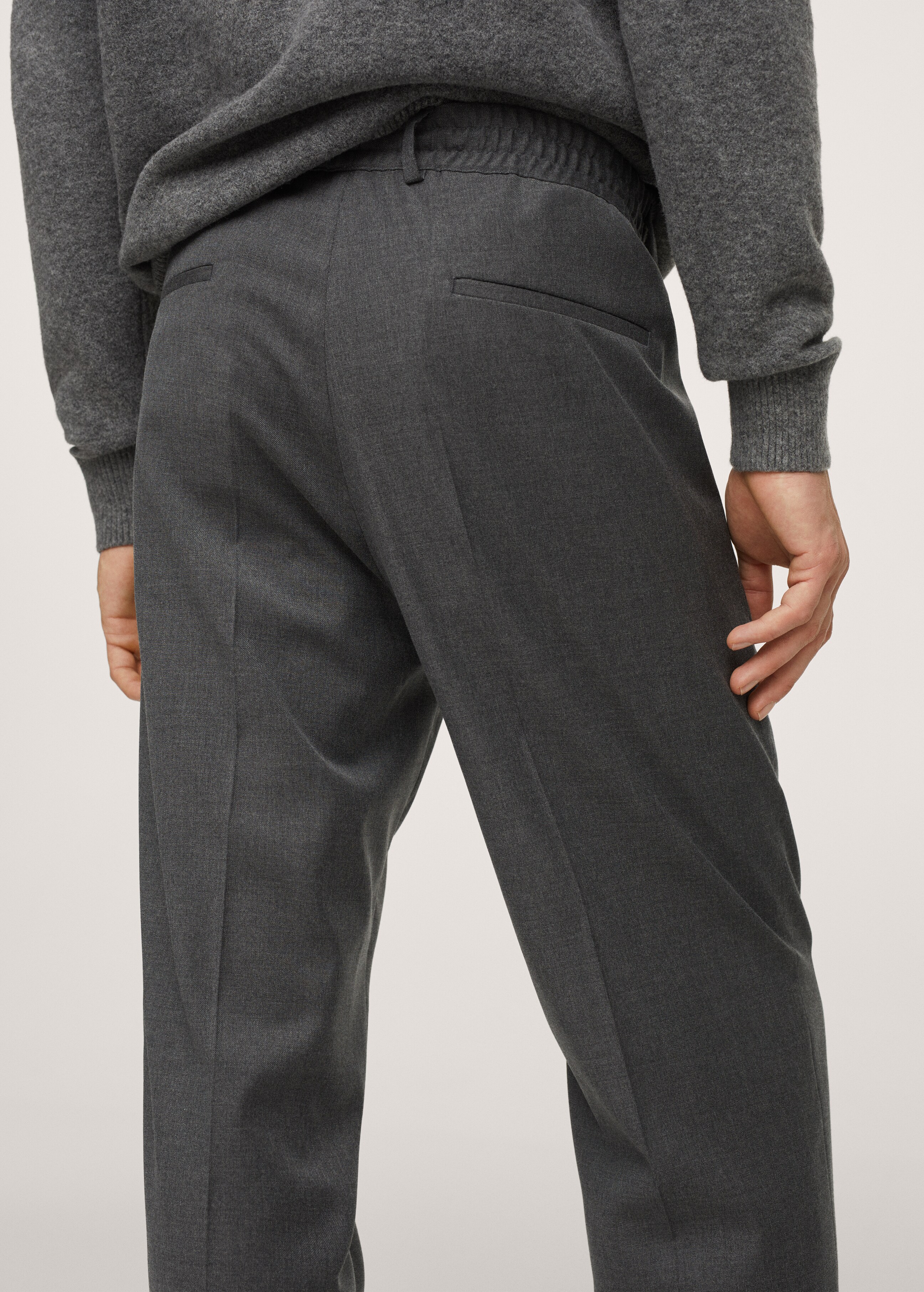 Slim-fit suit trousers with elastic waist - Details of the article 2