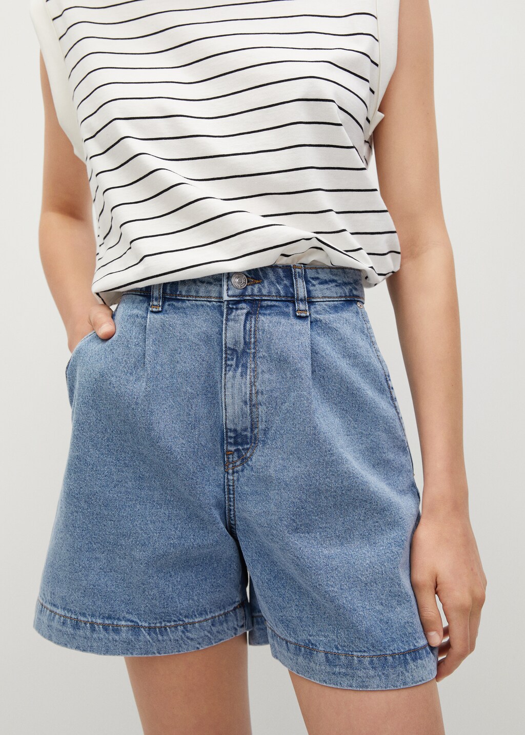 Short slouchy pinzas  - Plano medio