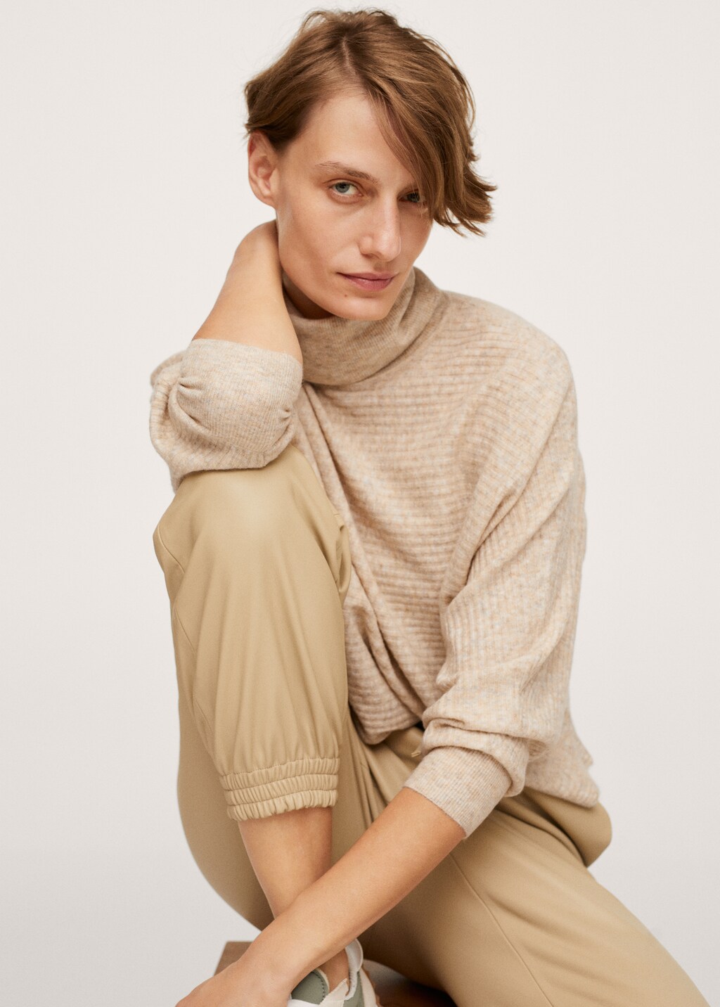 Ribbed knit sweater - Details of the article 2