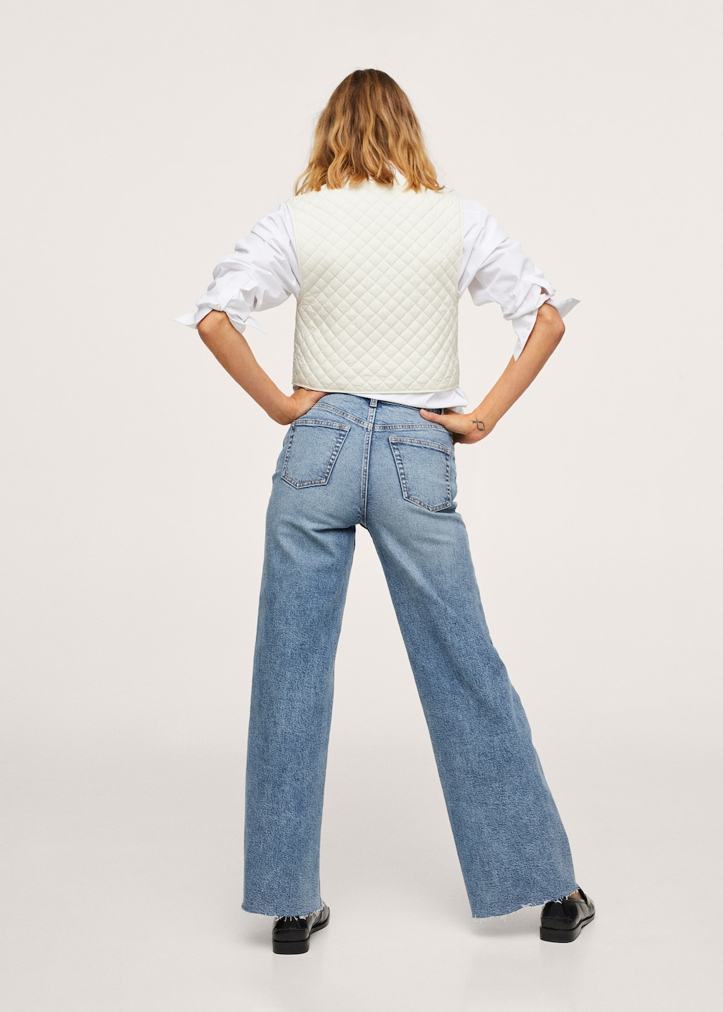 High-waist wideleg jeans - Reverse of the article