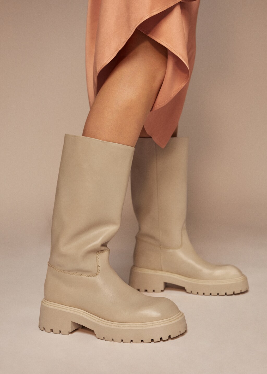 Leather boots with tall leg - Details of the article 9