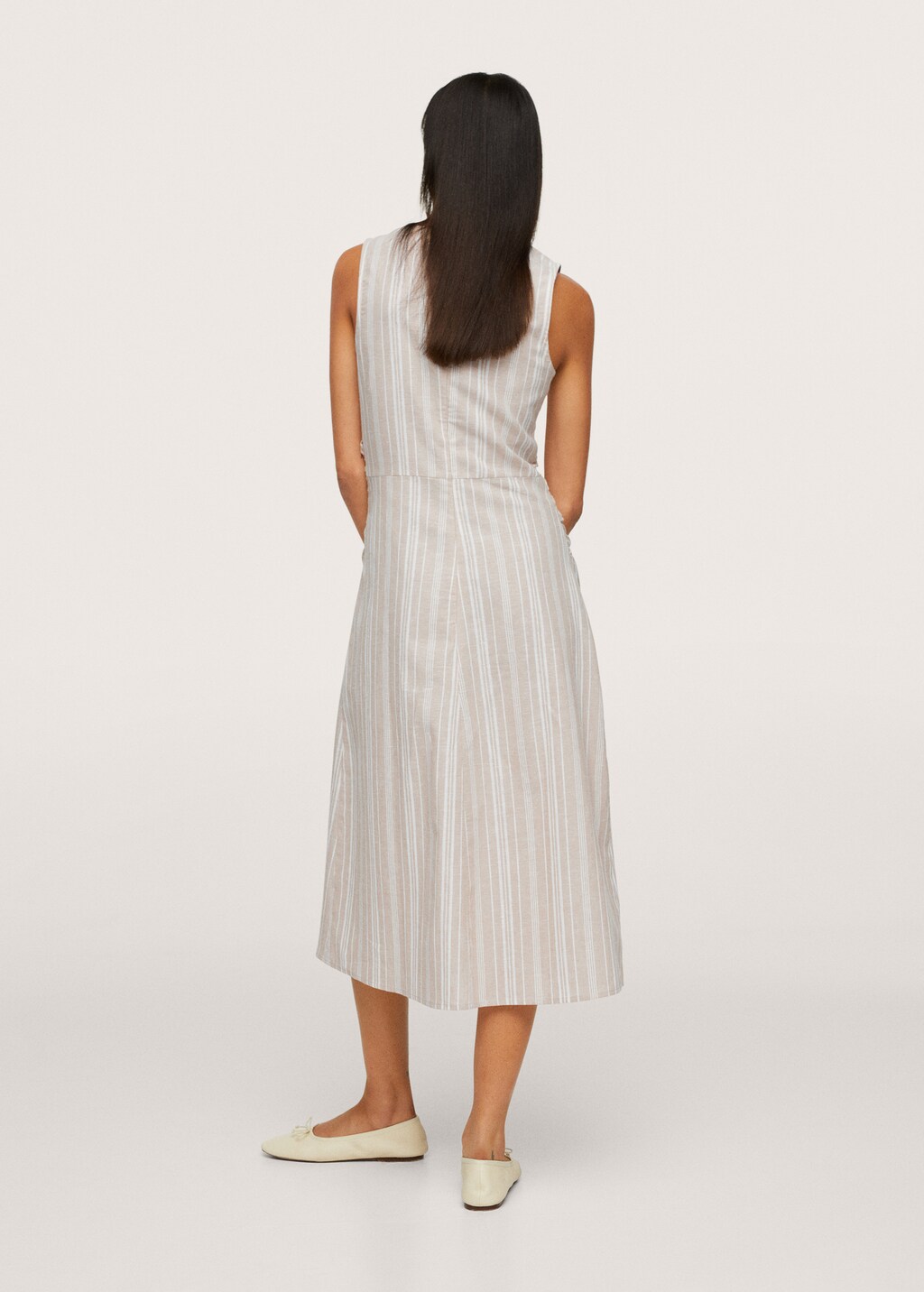 Ruched linen dress - Reverse of the article