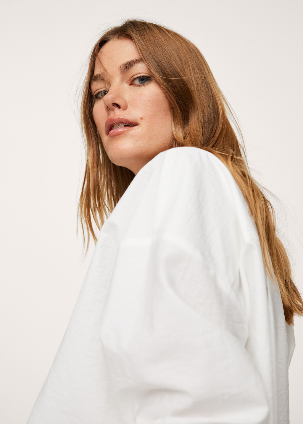 Oversize cotton blouse - Details of the article 2