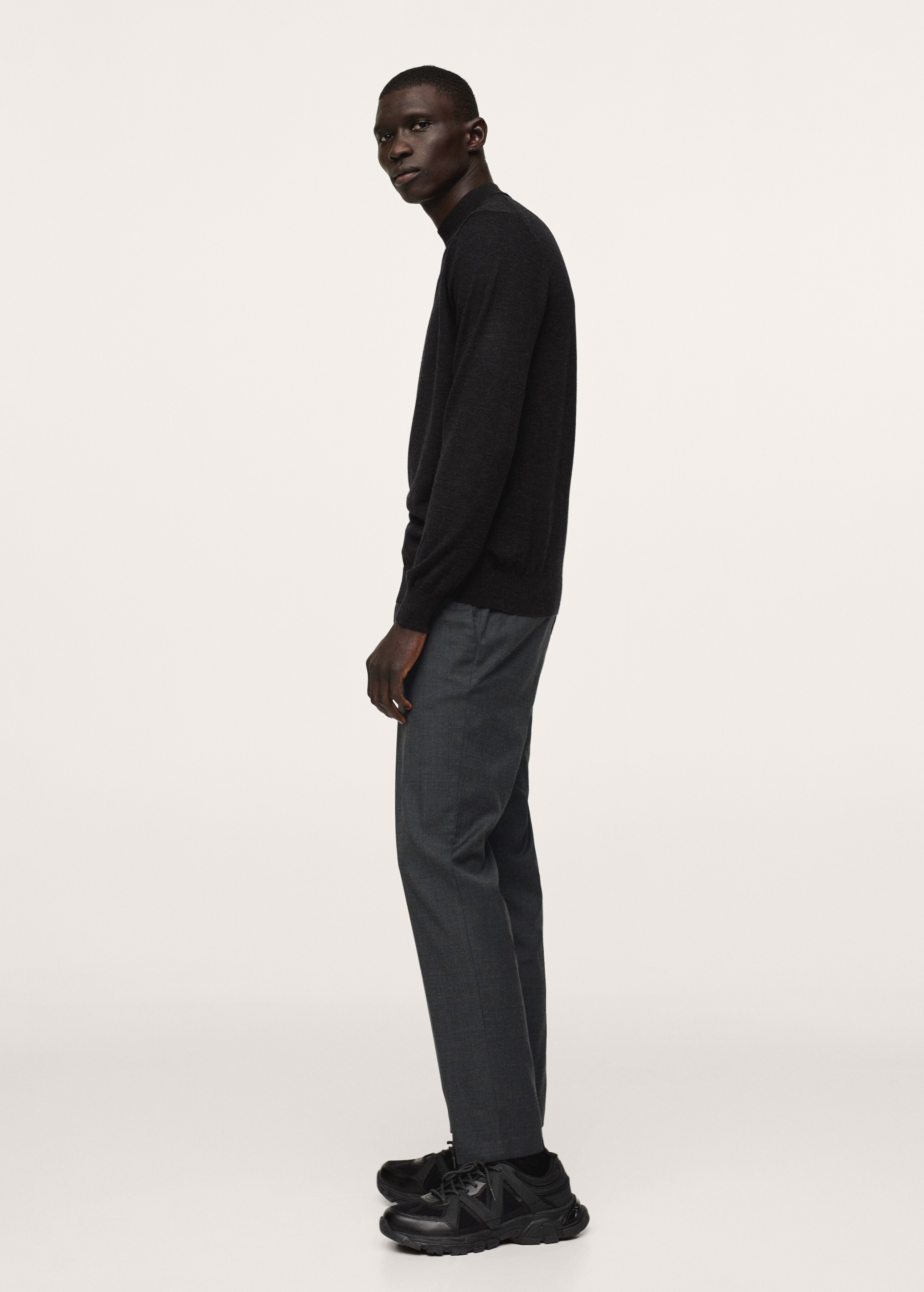 Tapered fit stretch trousers - Details of the article 2