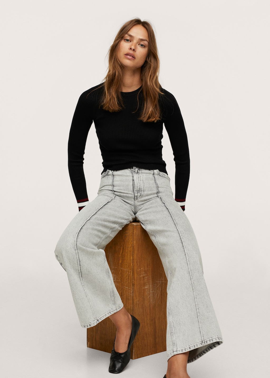 High-waist wideleg jeans with seams - Details of the article 2