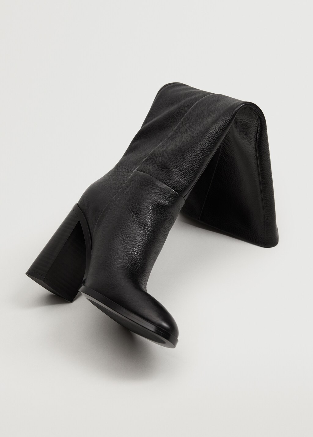 High heel leather boot - Details of the article 3