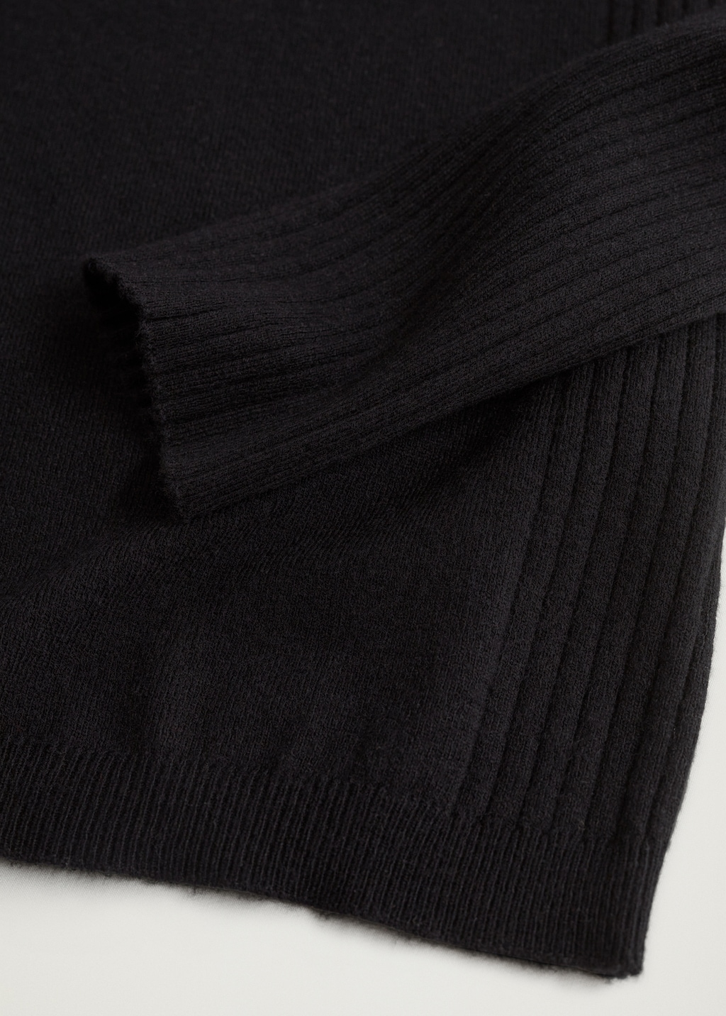 Turtle neck sweater - Details of the article 8