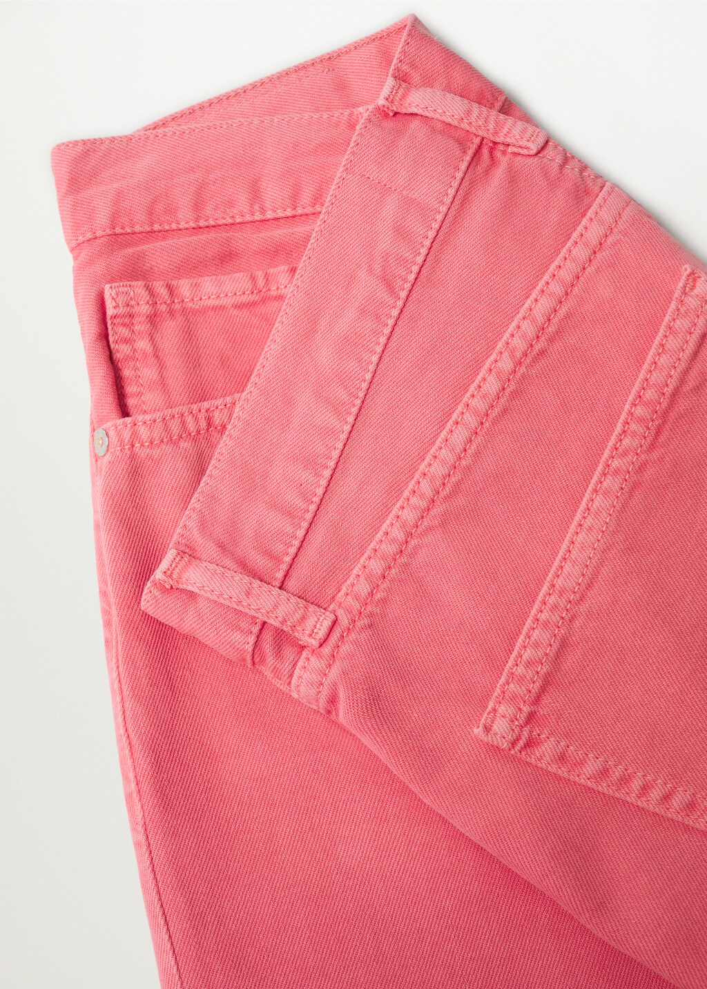 Denim bermuda shorts with frayed hem - Details of the article 8