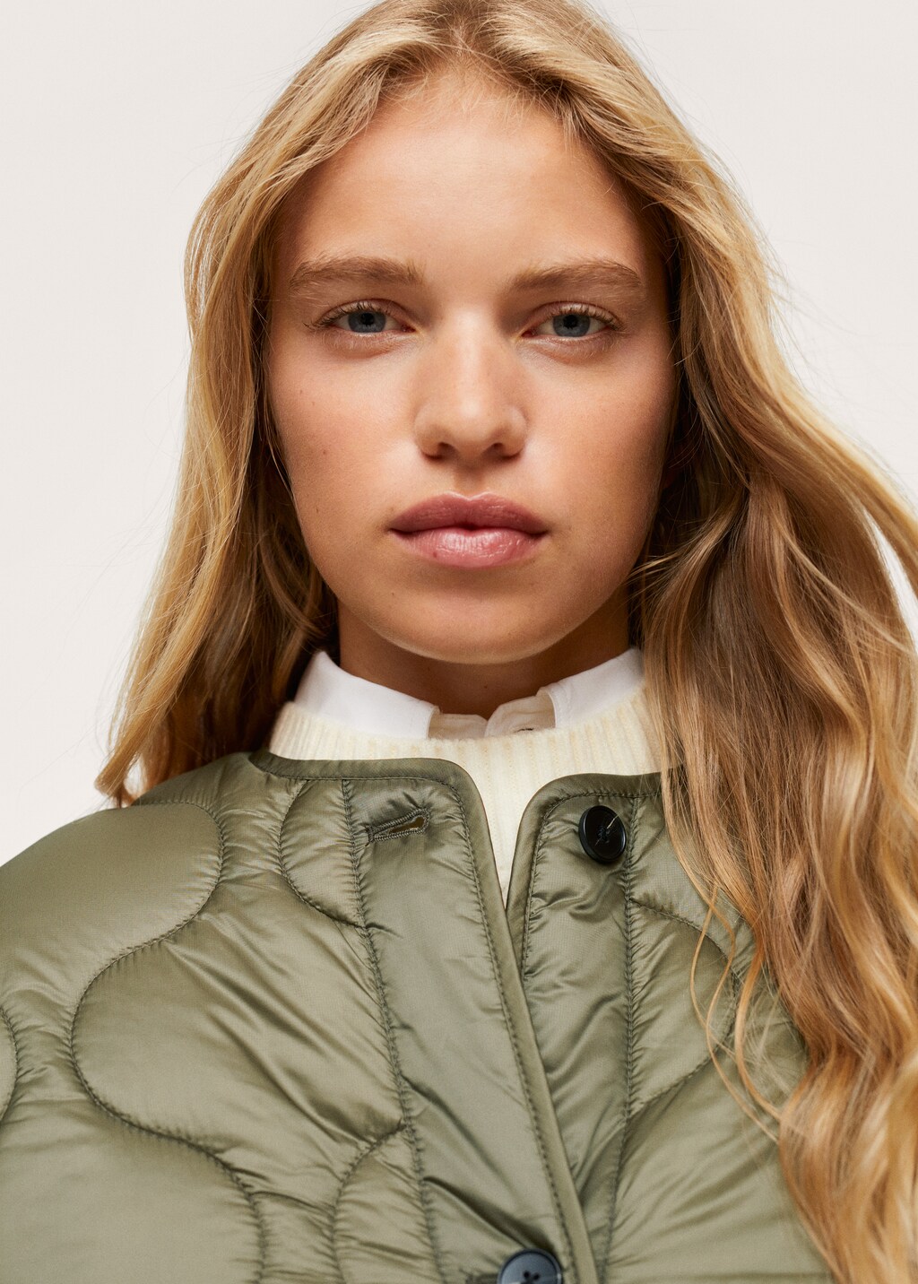 Satin quilted jacket - Details of the article 1