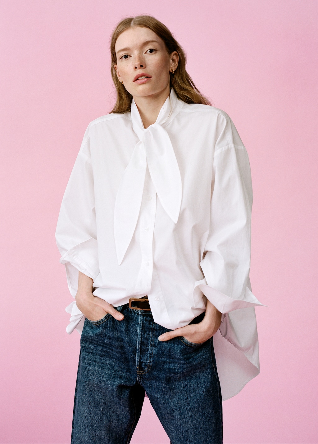 Bow neck shirt - Details of the article 5