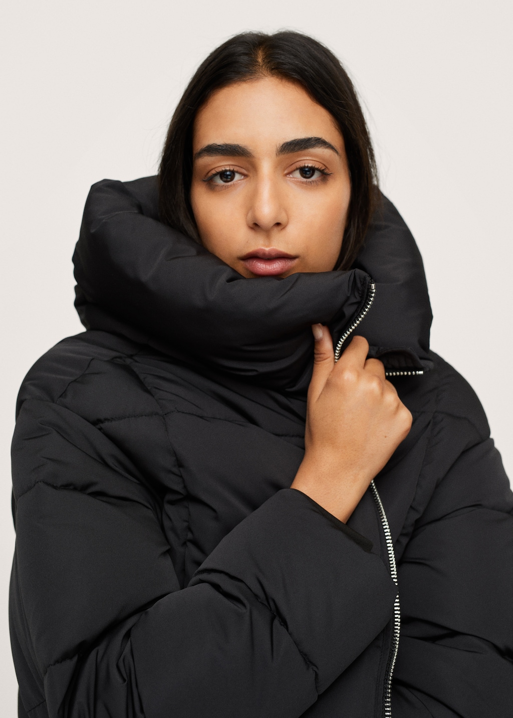 Hood quilted coat - Details of the article 2