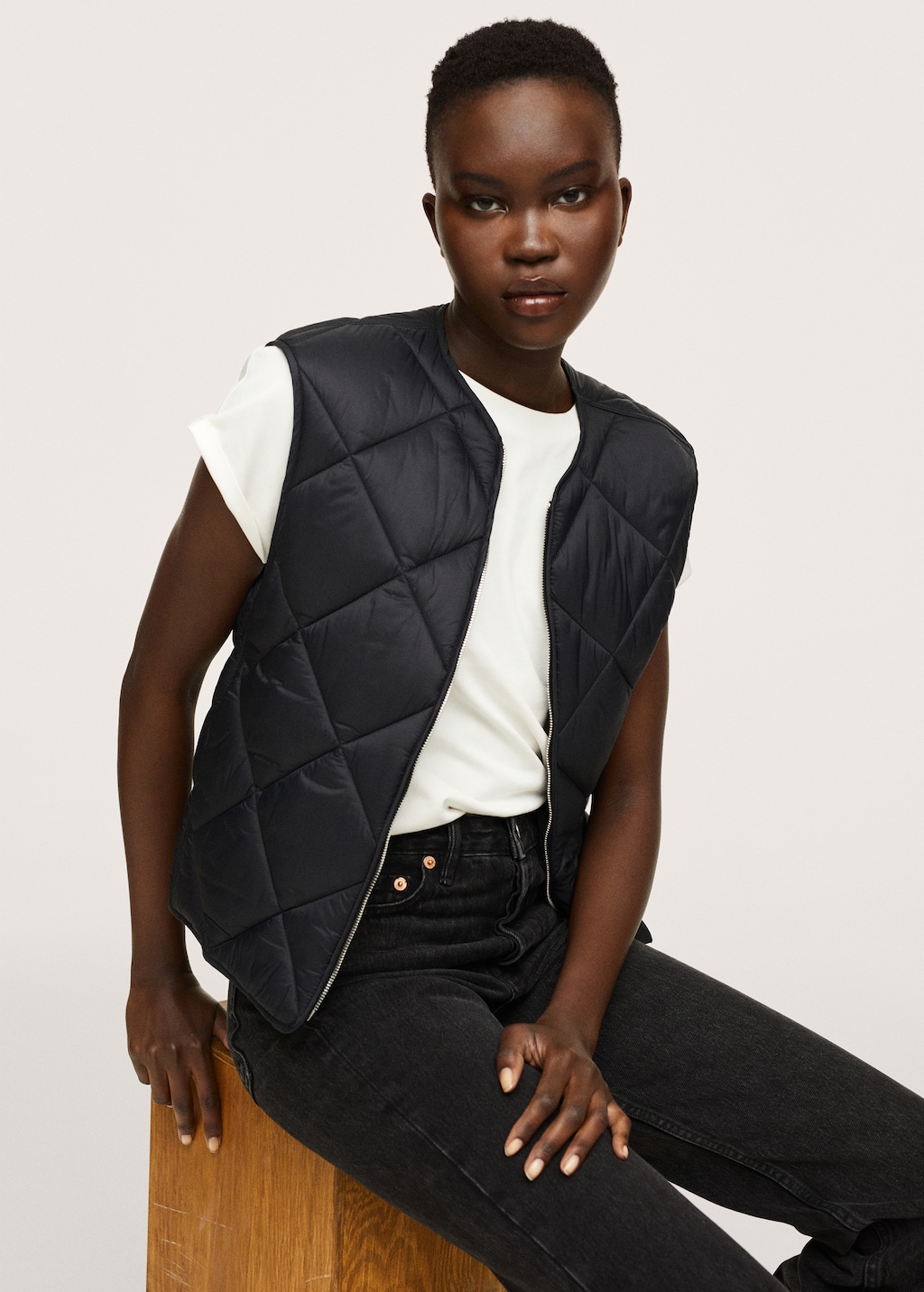 Ultra-light zip vest - Details of the article 2