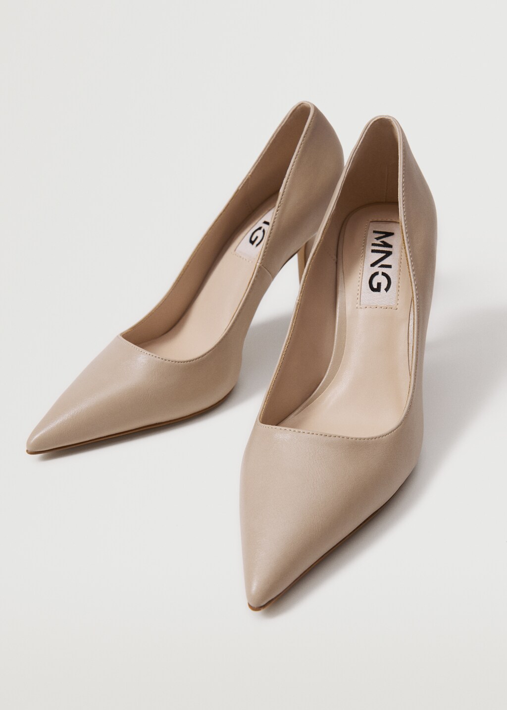 Pointed toe pumps - Medium plane