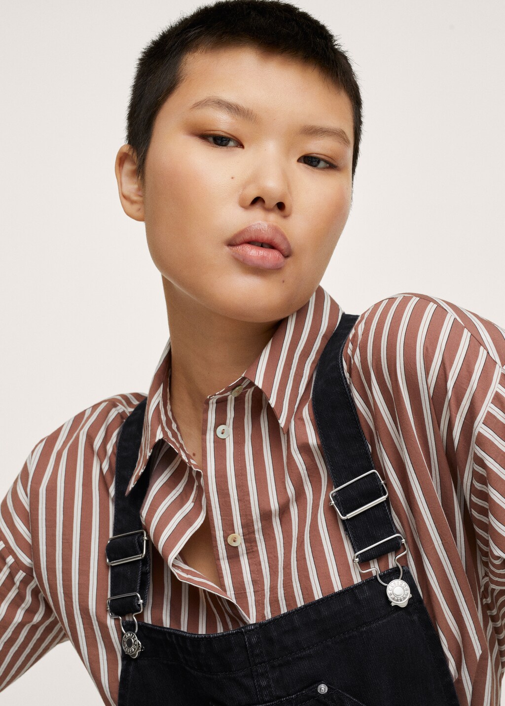 Wide-leg denim dungarees - Details of the article 4