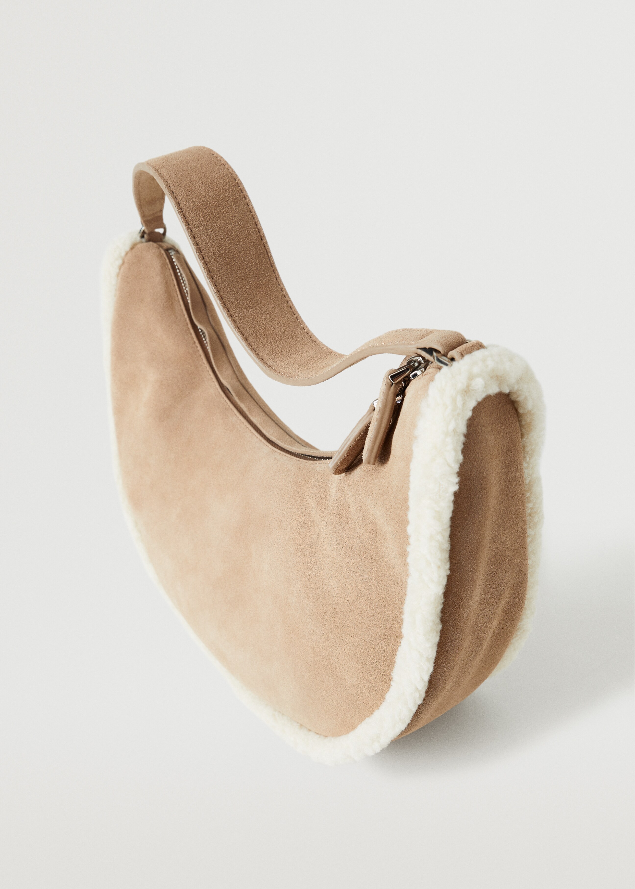Combined shearling-effect leather bag - Details of the article 3