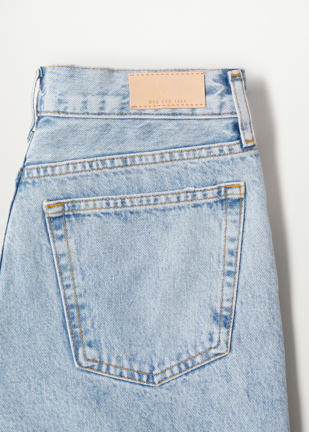 Ripped medium-waist straight jeans - Details of the article 8