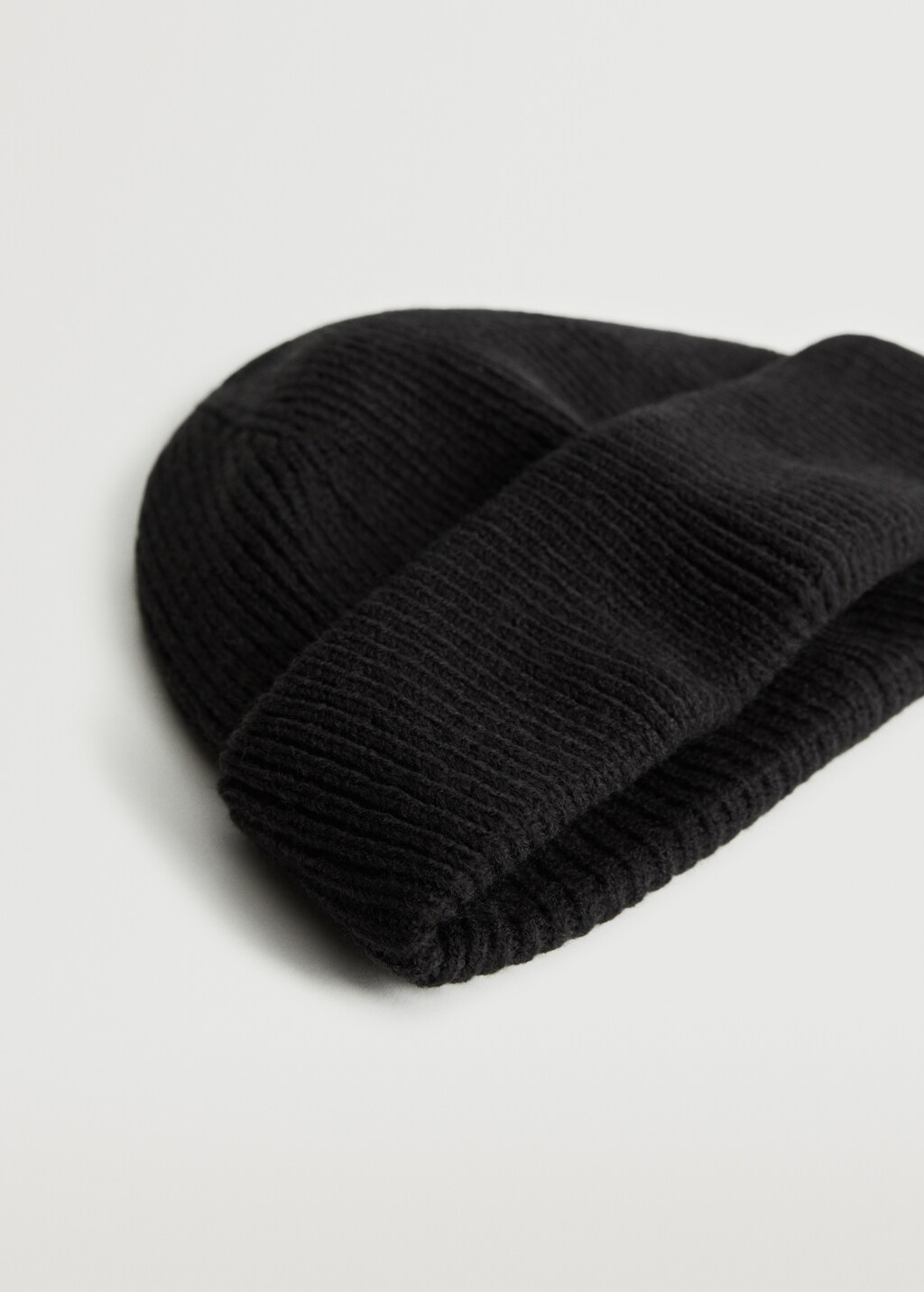 Short knitted hat - Medium plane