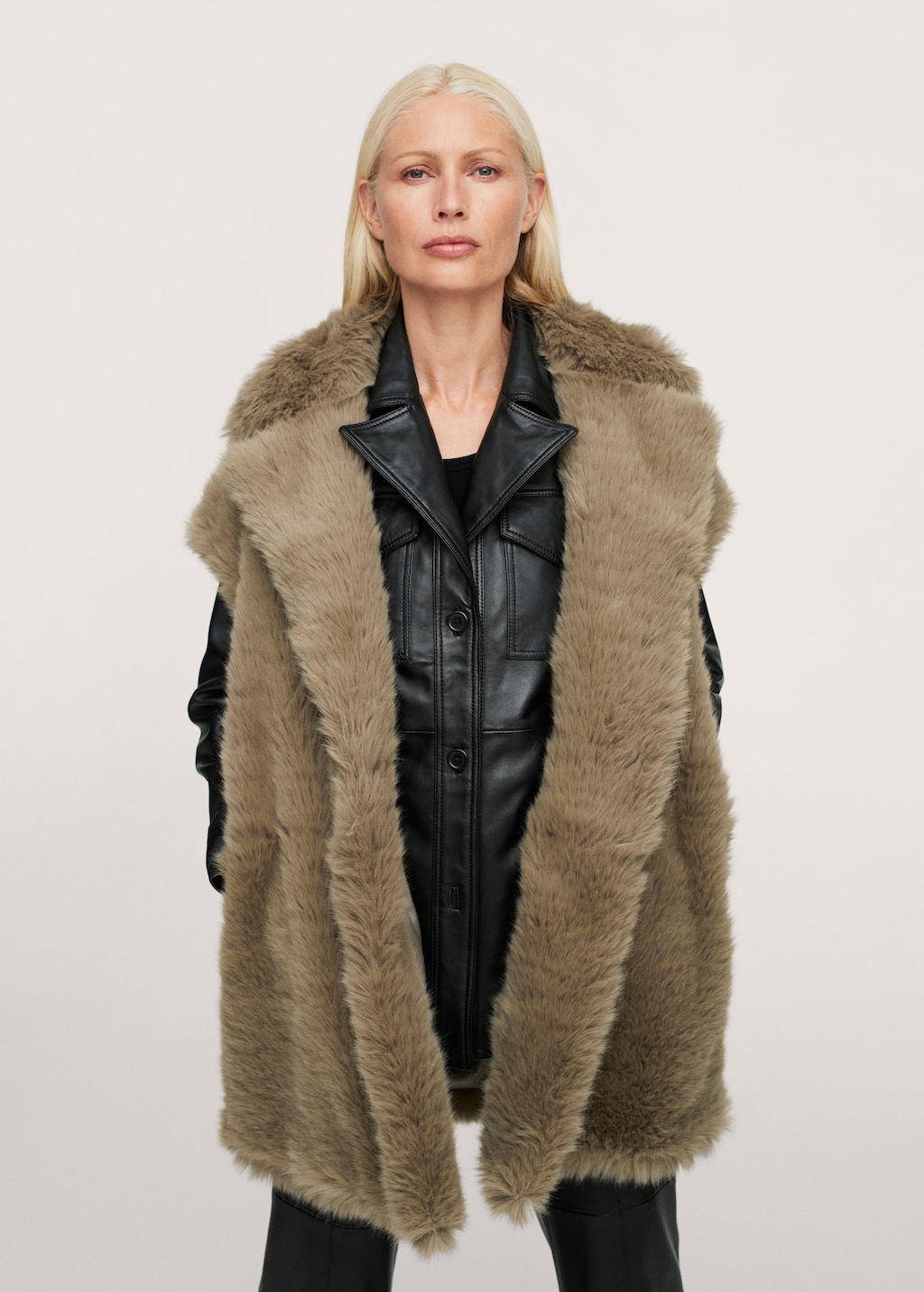 Fur-effect vest with lapels - Medium plane