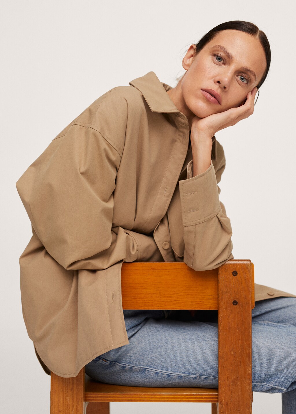 Oversized overshirt with pockets - Details of the article 2