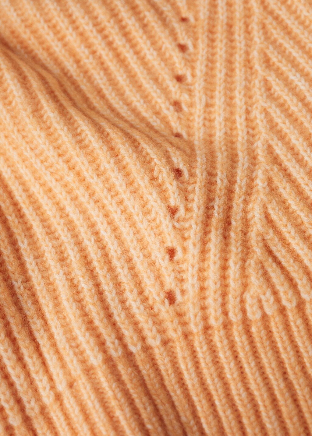 Chunky-knit sweater - Details of the article 8