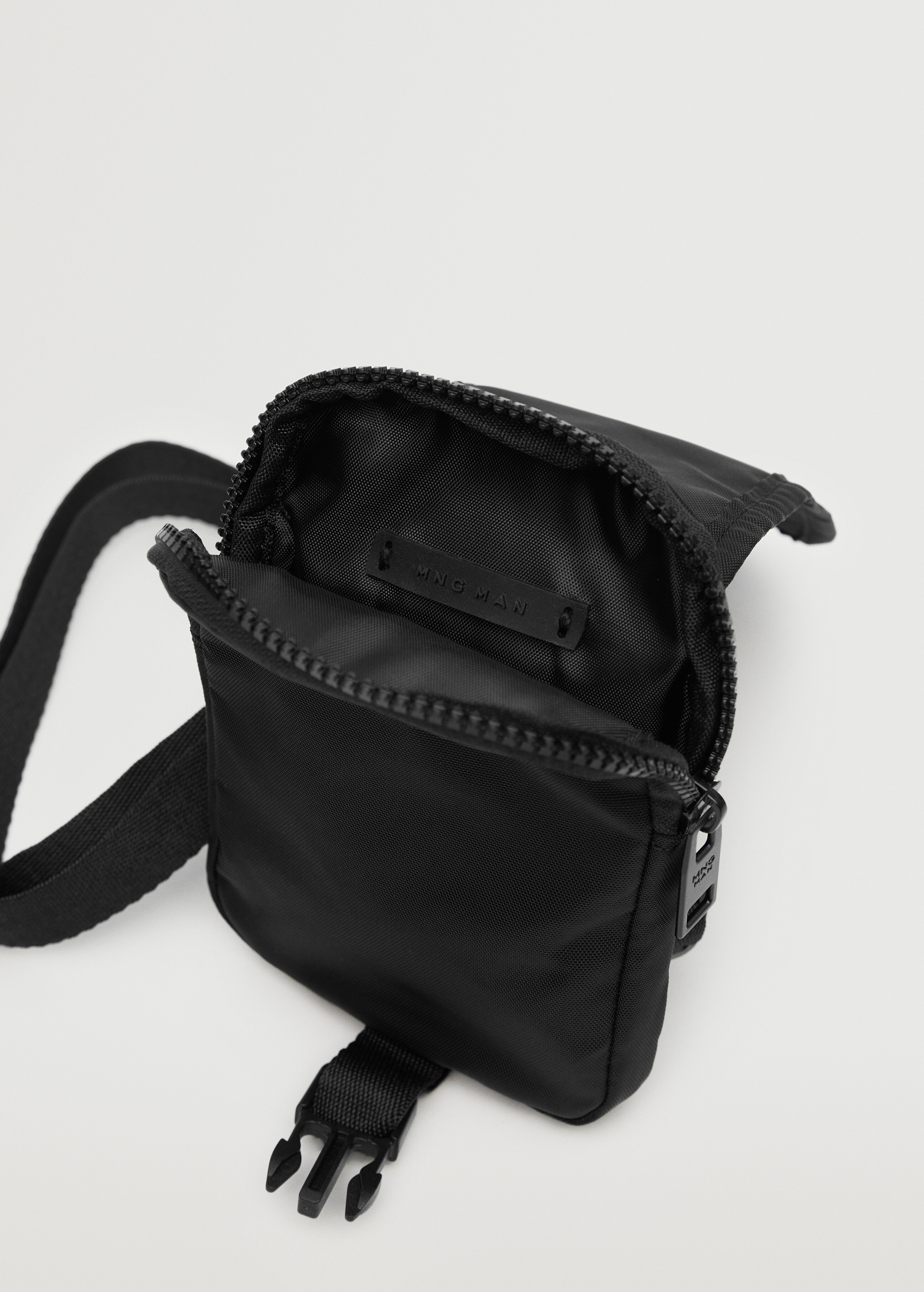 Small flap bag - Details of the article 2