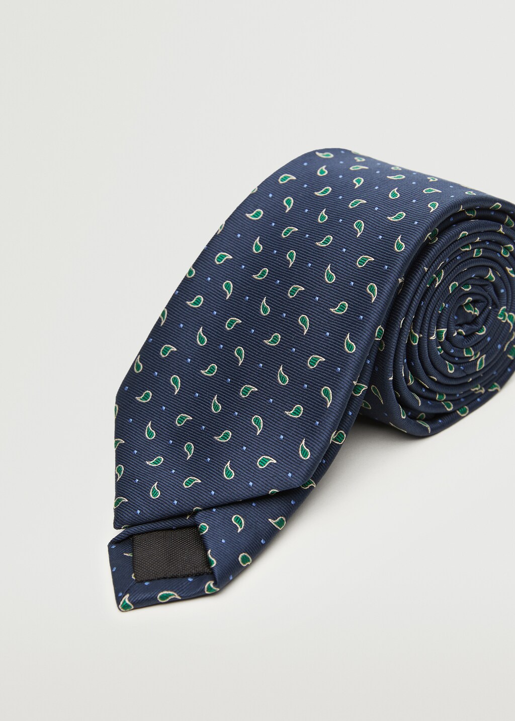 Corbata estampado paisley - Plano medio