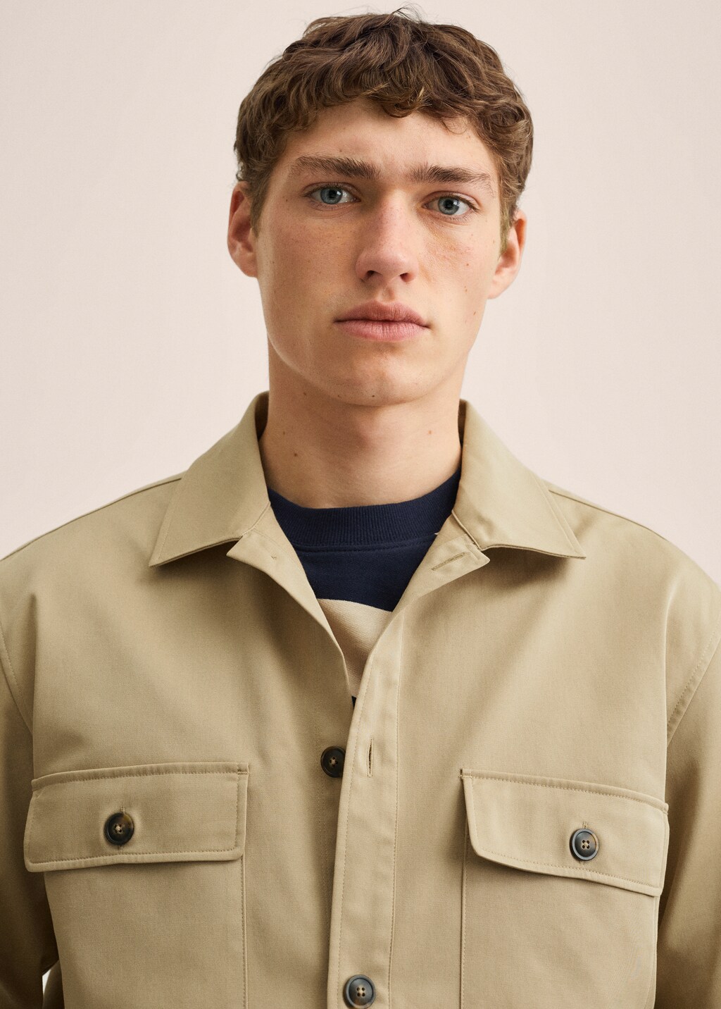 Chest-pocket cotton overshirt - Details of the article 1