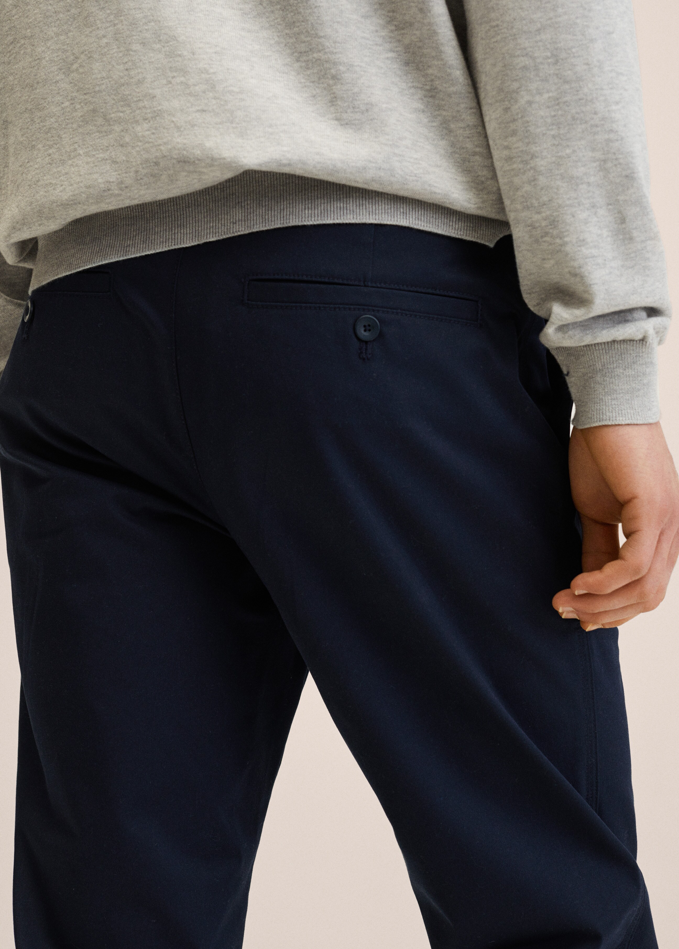 Cotton chinos - Details of the article 3