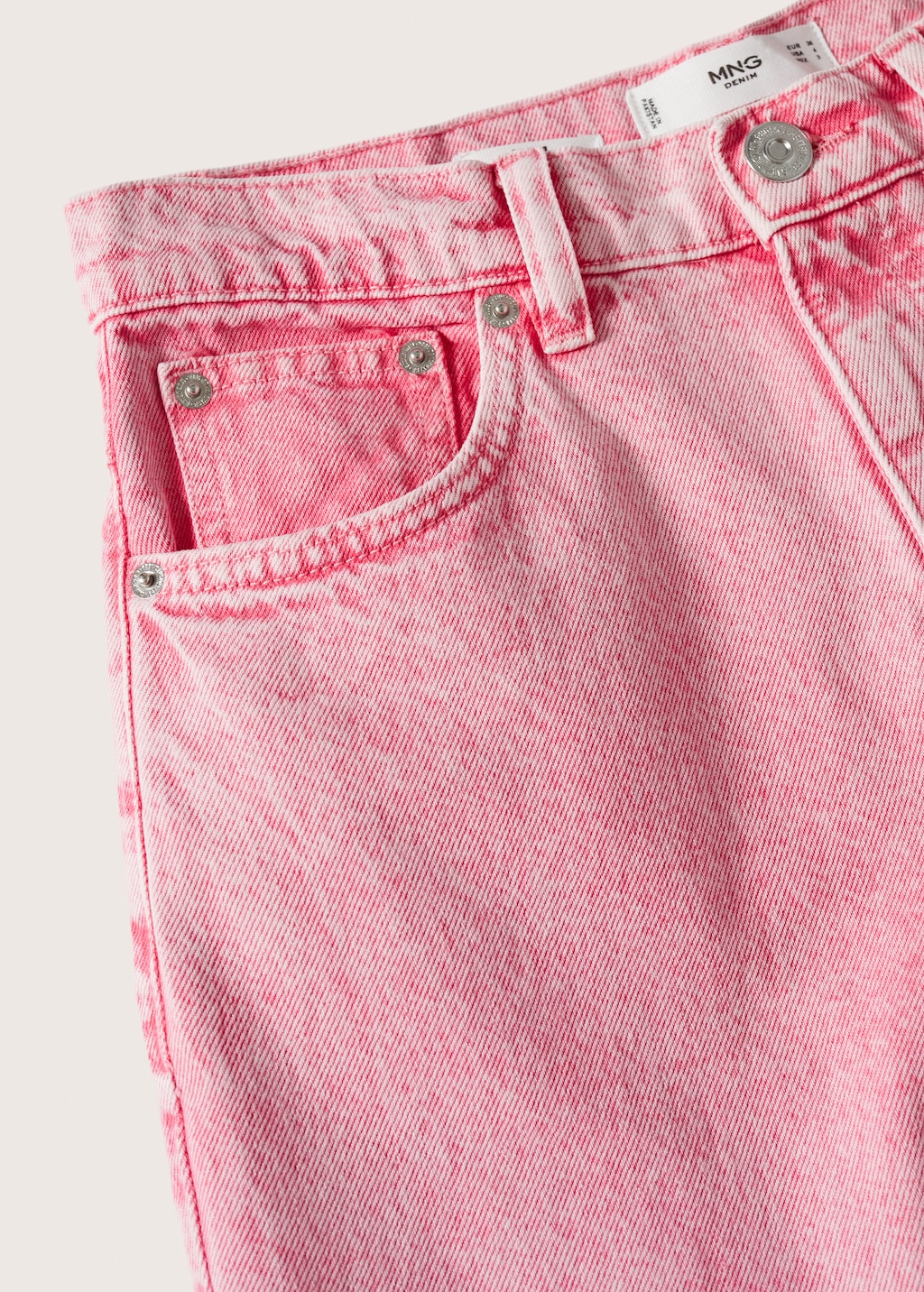 Mom high-waist jeans - Details of the article 8