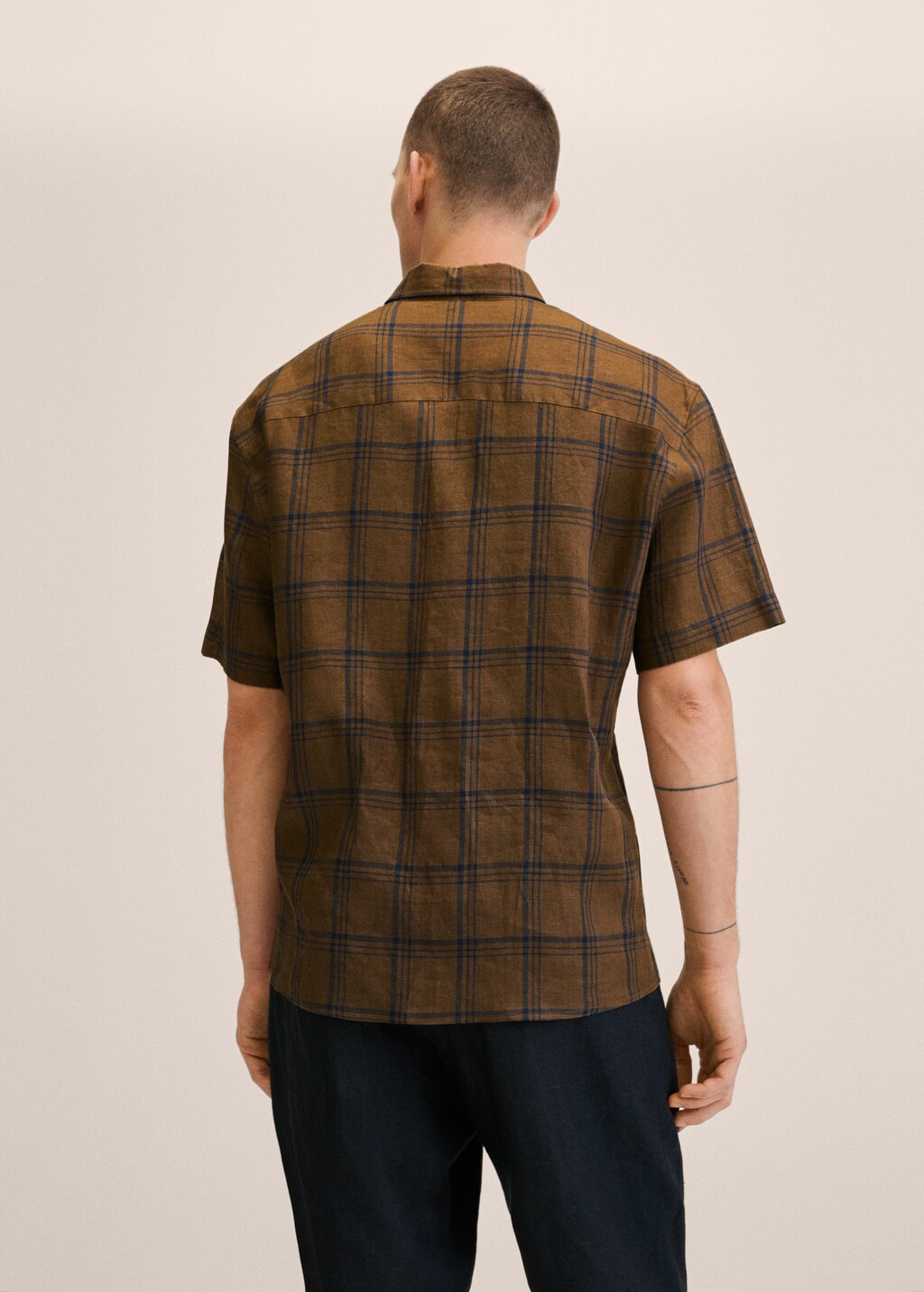 Relaxed check linen shirt - Reverse of the article