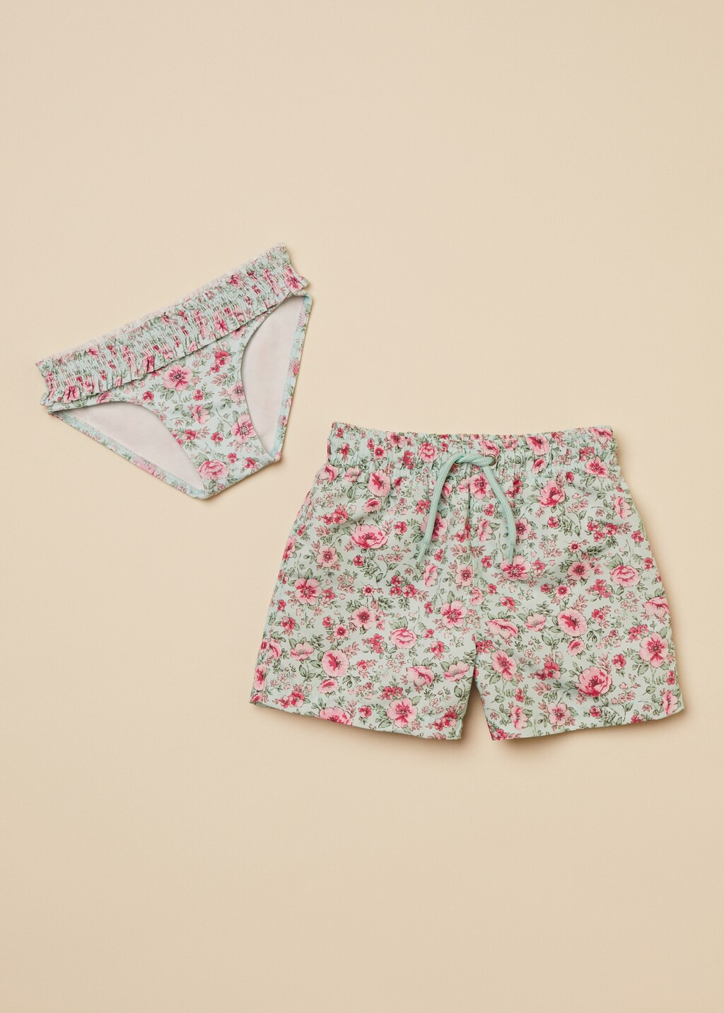 Badeshorts mit floralem Dessin - Detail des Artikels 9