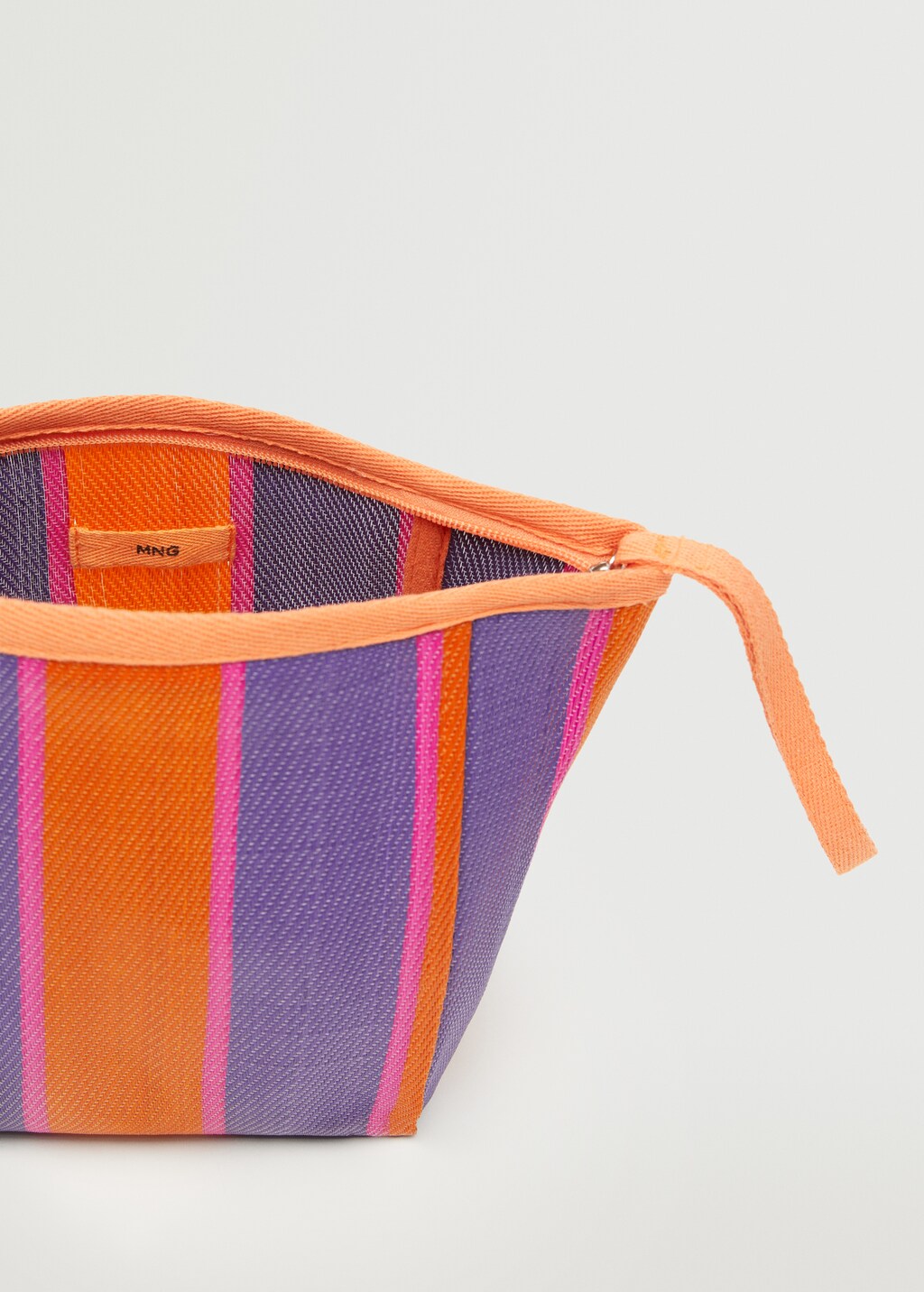 Striped cosmetic bag - Details of the article 2