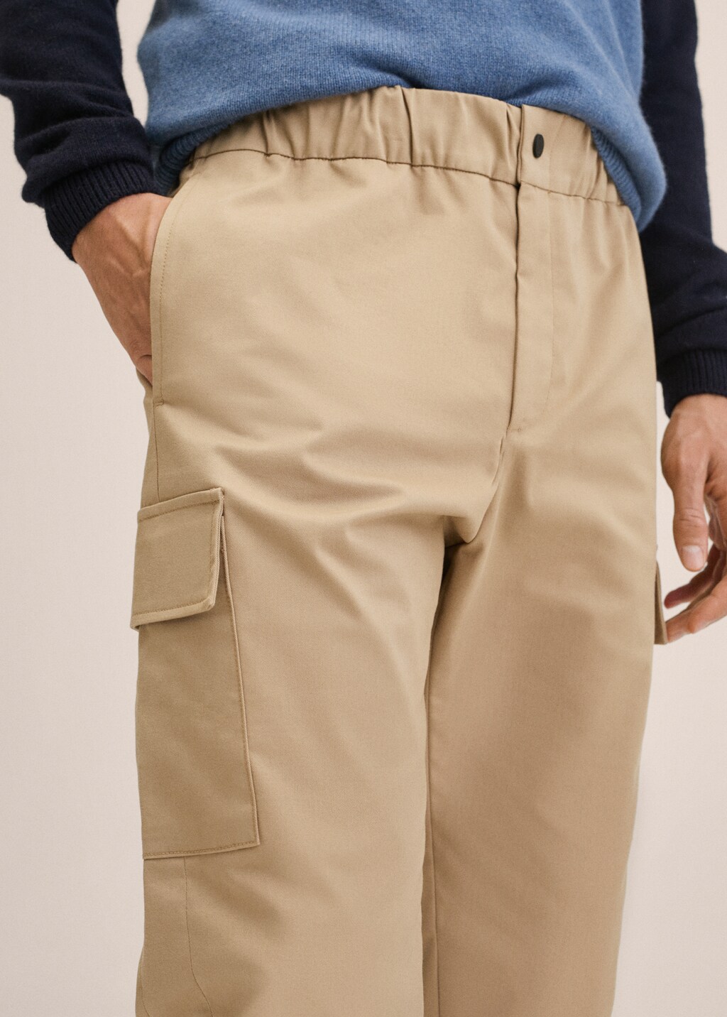 Cargo jogger trousers - Details of the article 1