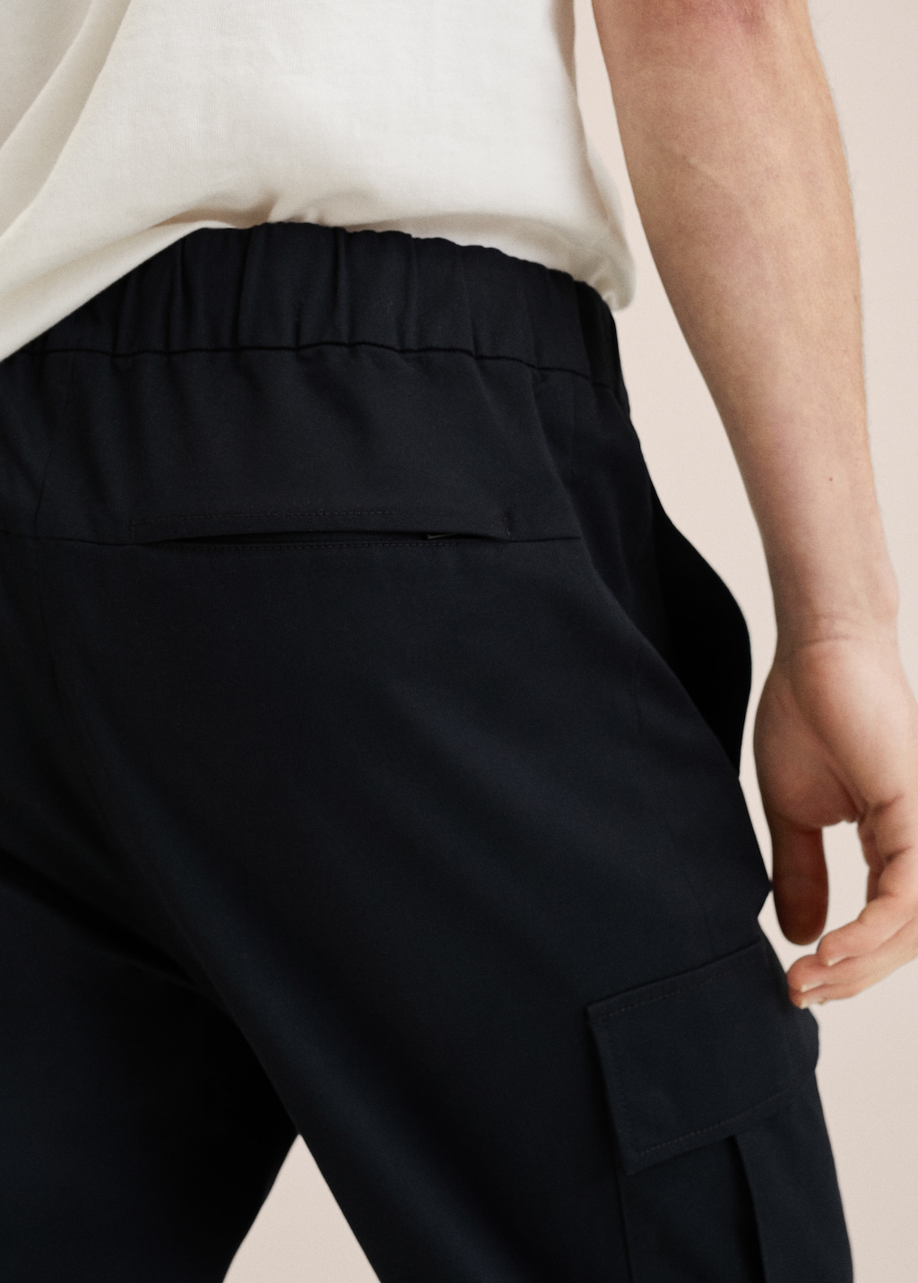 Cargo jogger trousers - Details of the article 3