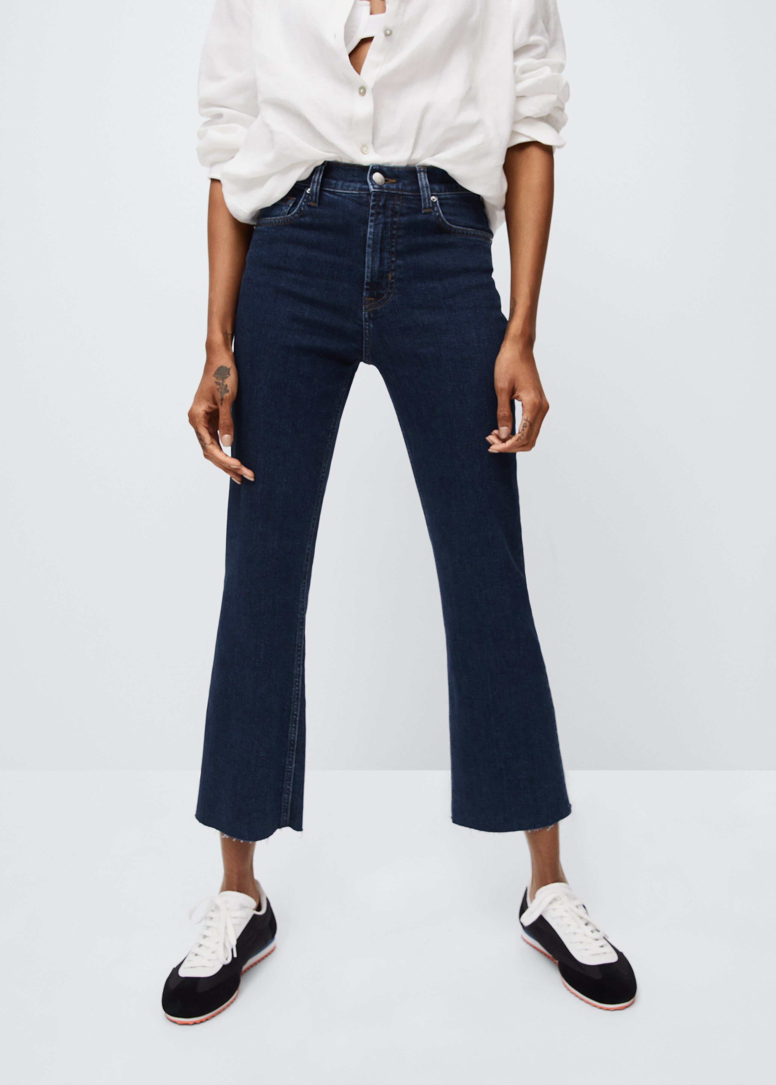 High-waist bootcut jeans - Medium plane