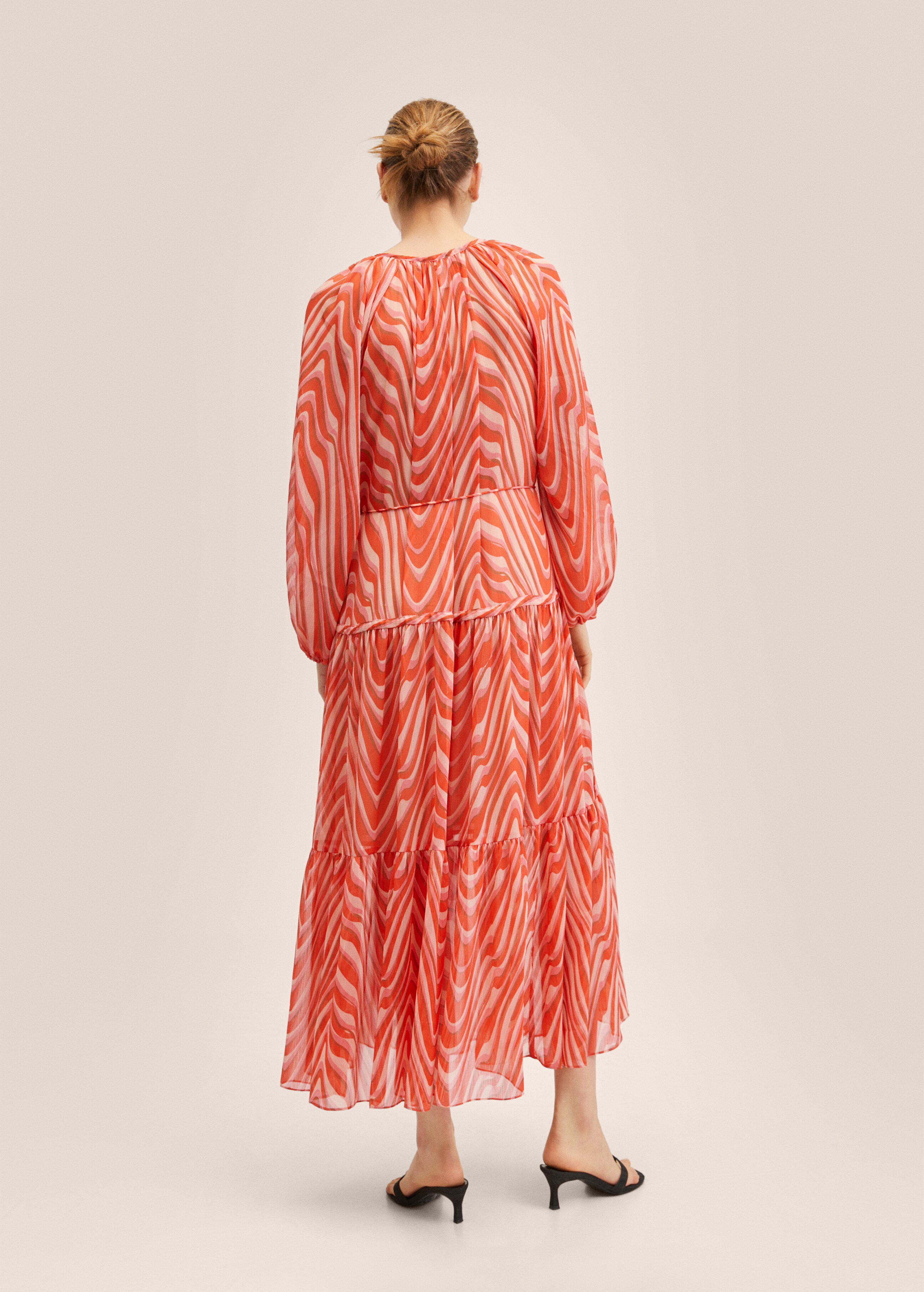 Ruffled printed dress - Reverse of the article