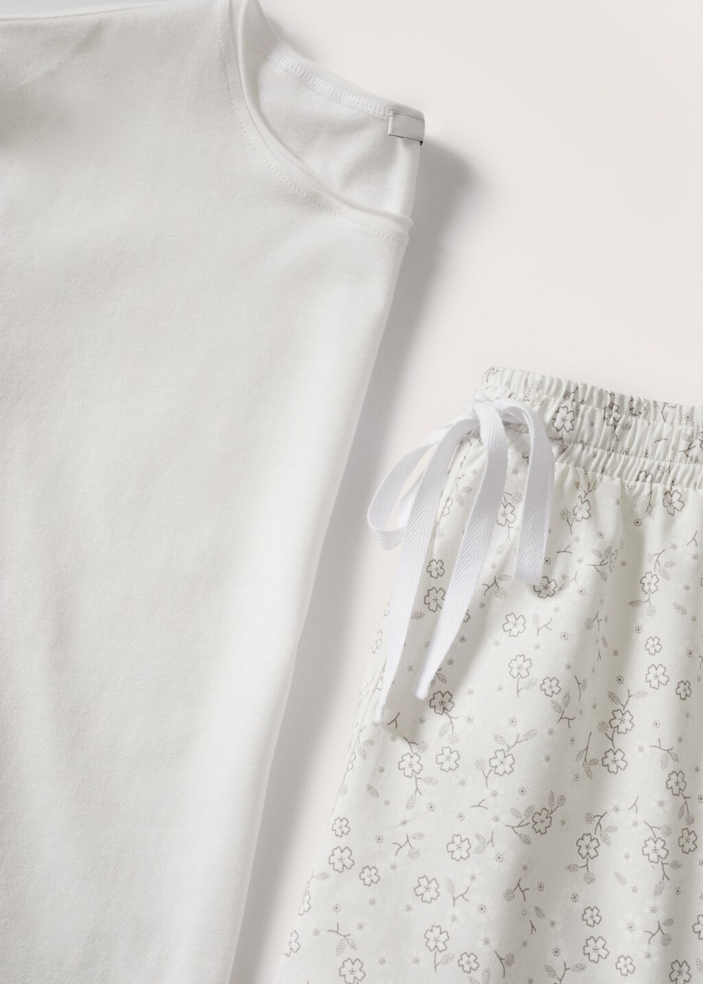 Printed short pyjamas - Details of the article 8