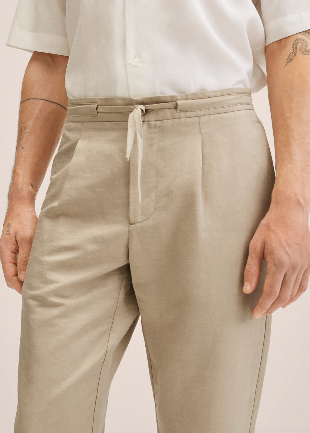 Linen trousers with drawstring  - Details of the article 1