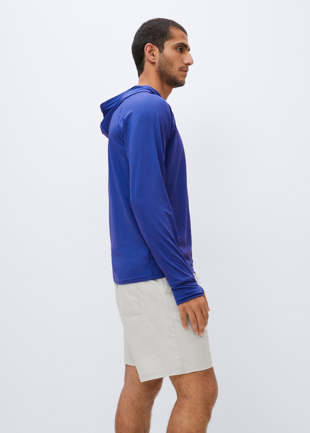 Hooded breathable t-shirt - Details of the article 2