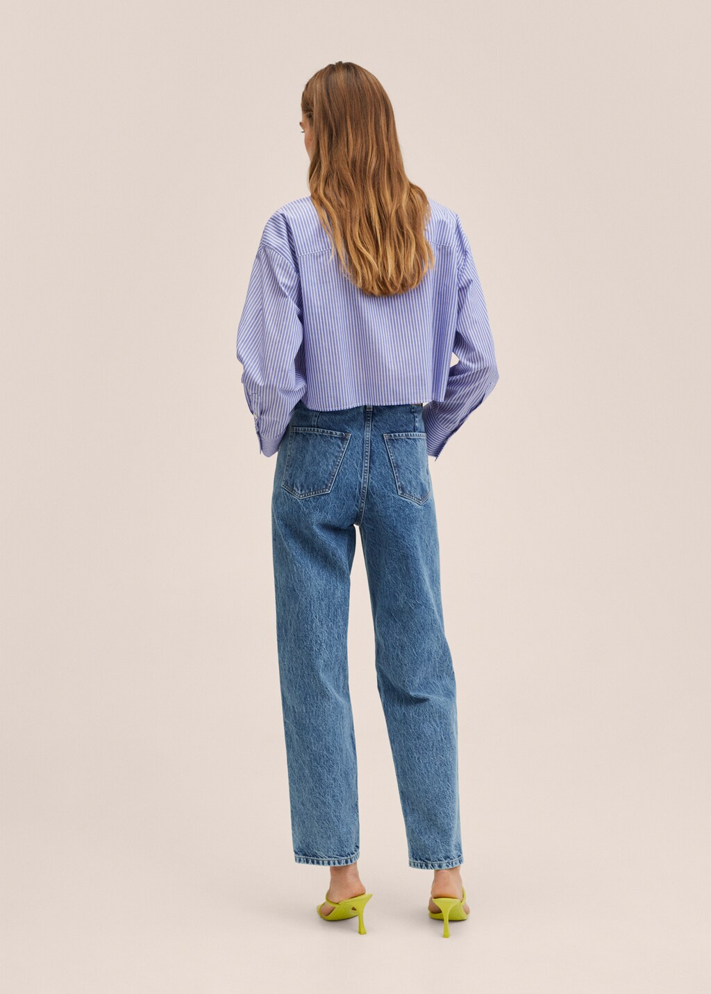 High-rise tapered jeans - Reverse of the article