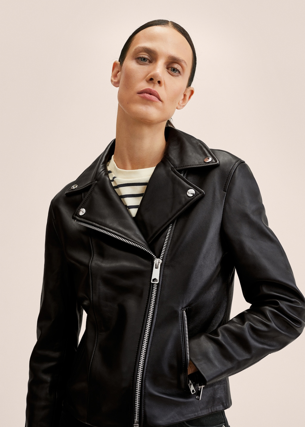 Leather biker jacket - Details of the article 2