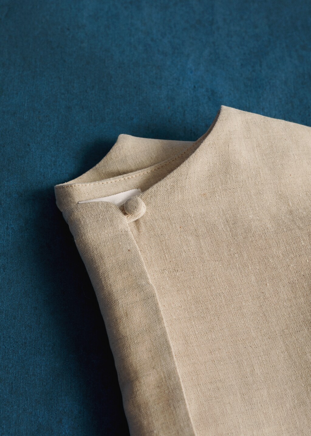 Button linen jacket - Details of the article 1