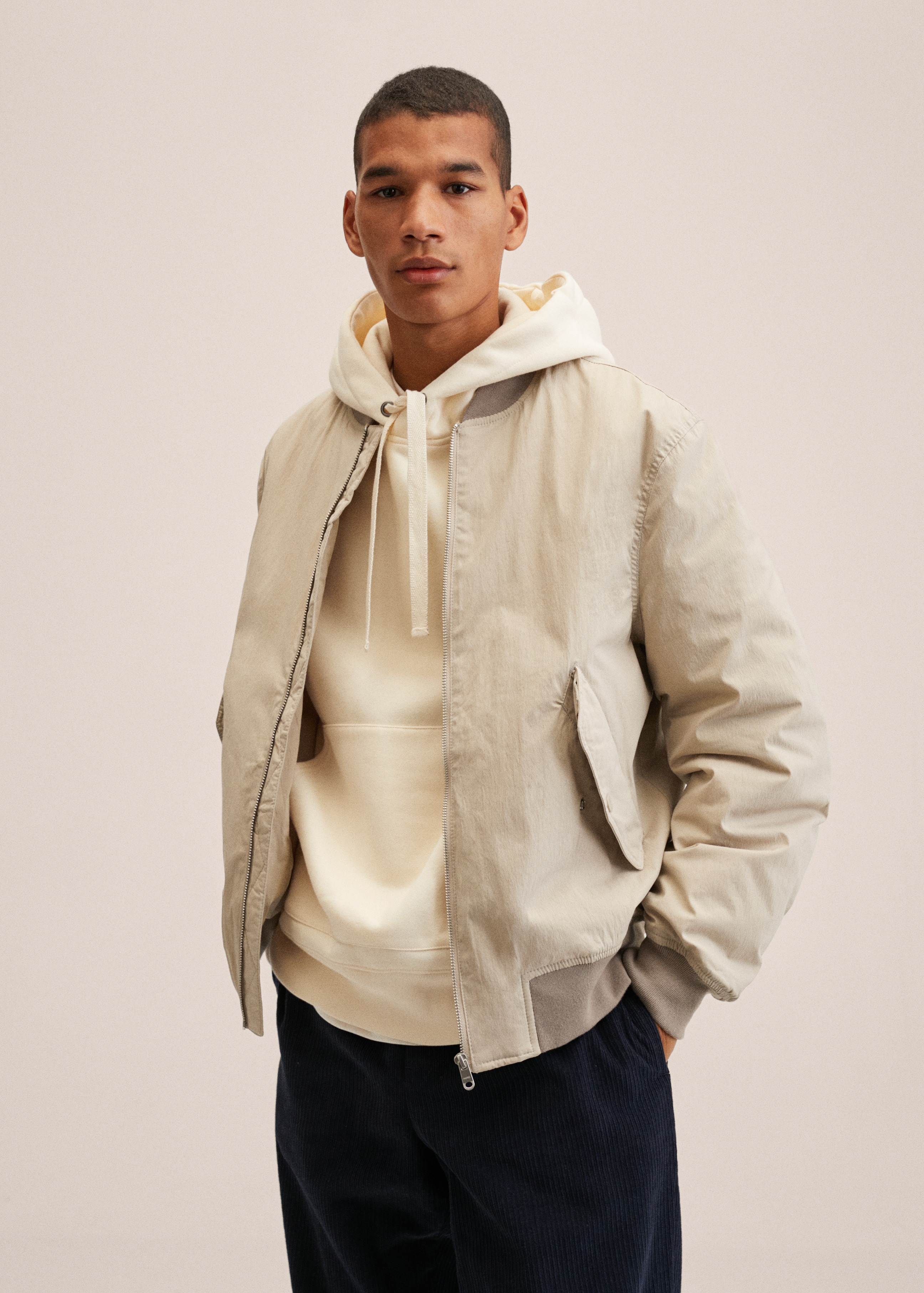 Lightweight bomber jacket - Medium plane