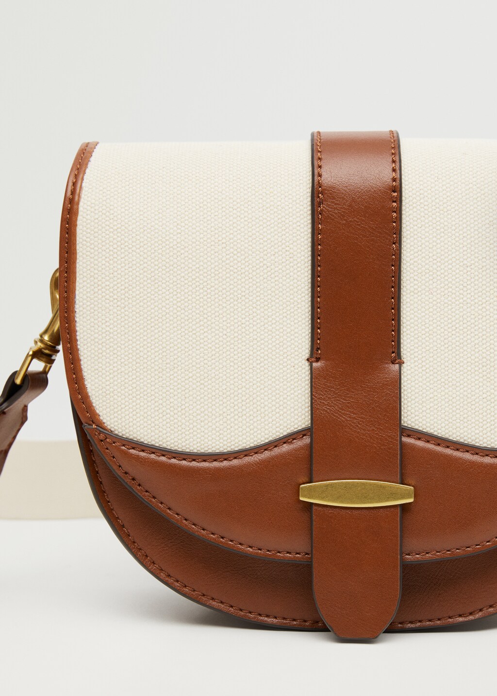 Canvas crossbody bag - Details of the article 3